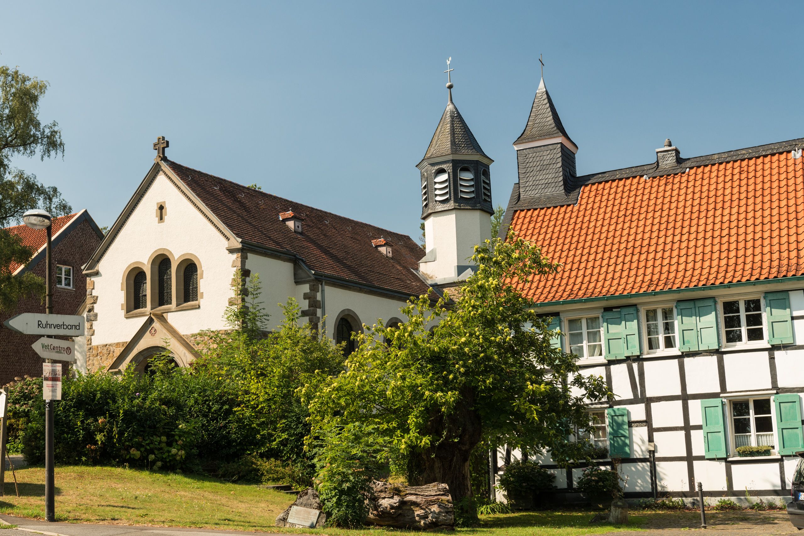 Abtskücher Kapelle St. Jakobus und Hof in Heiligenhaus