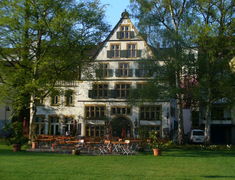 Das frühere Brauhaus aus dem Jahr 1563 ist das älteste erhaltene Steinhaus in Paderborn, und heute ein Hotel