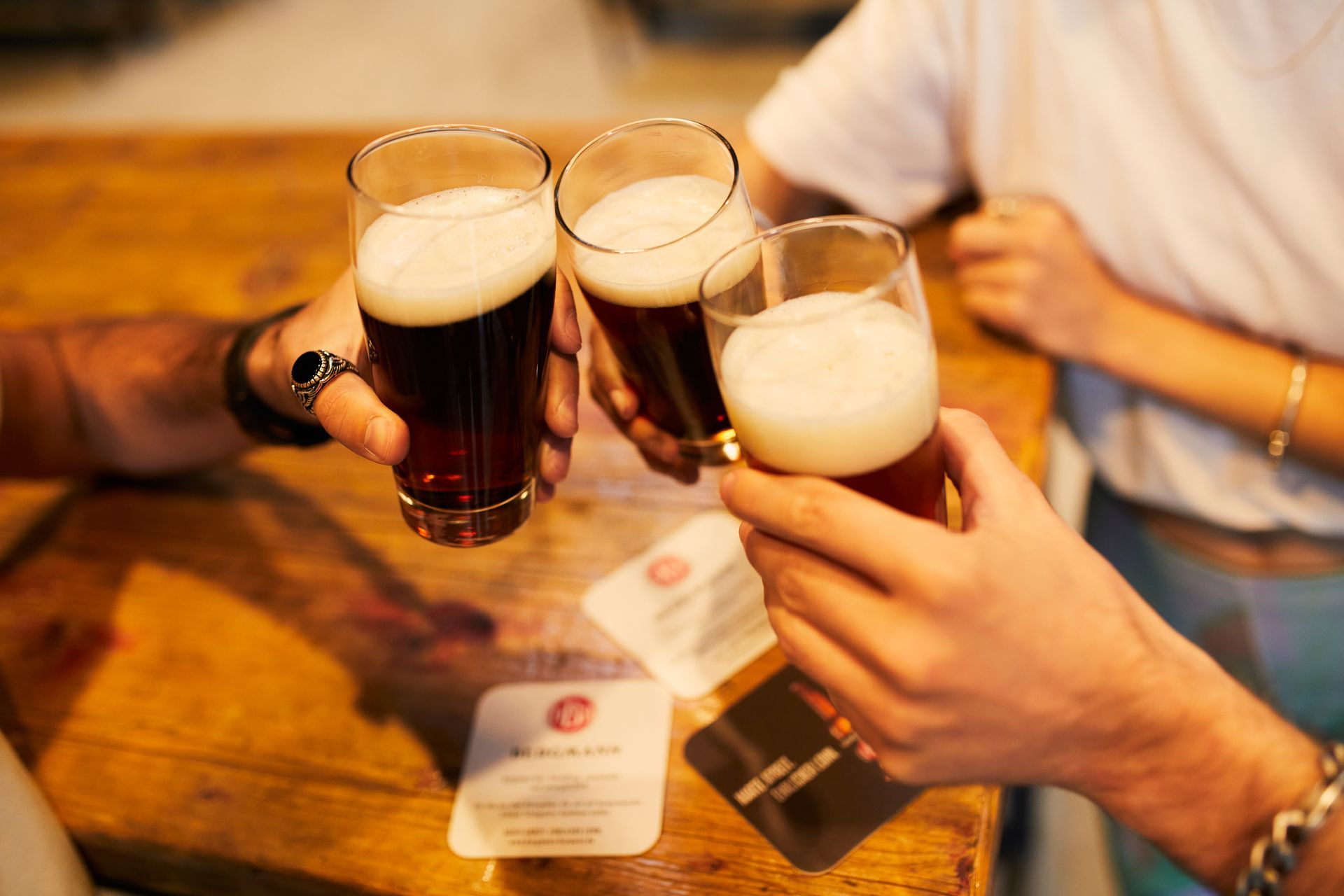 Über 300 Biere können auf dem Festival der Dortmunder Bierkultur probiert werden. Mit dabei sind auch lokale Brauereien wie die Bergmann Brauerei