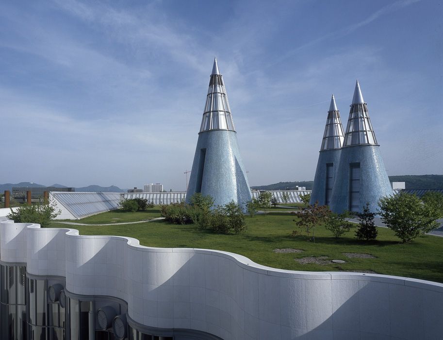 Die Bundeskunsthalle in der ehemaligen Bundeshauptstadt Bonn ist eine Plattform für besucherstarke Wechselausstellungen von internationaler Bedeutung