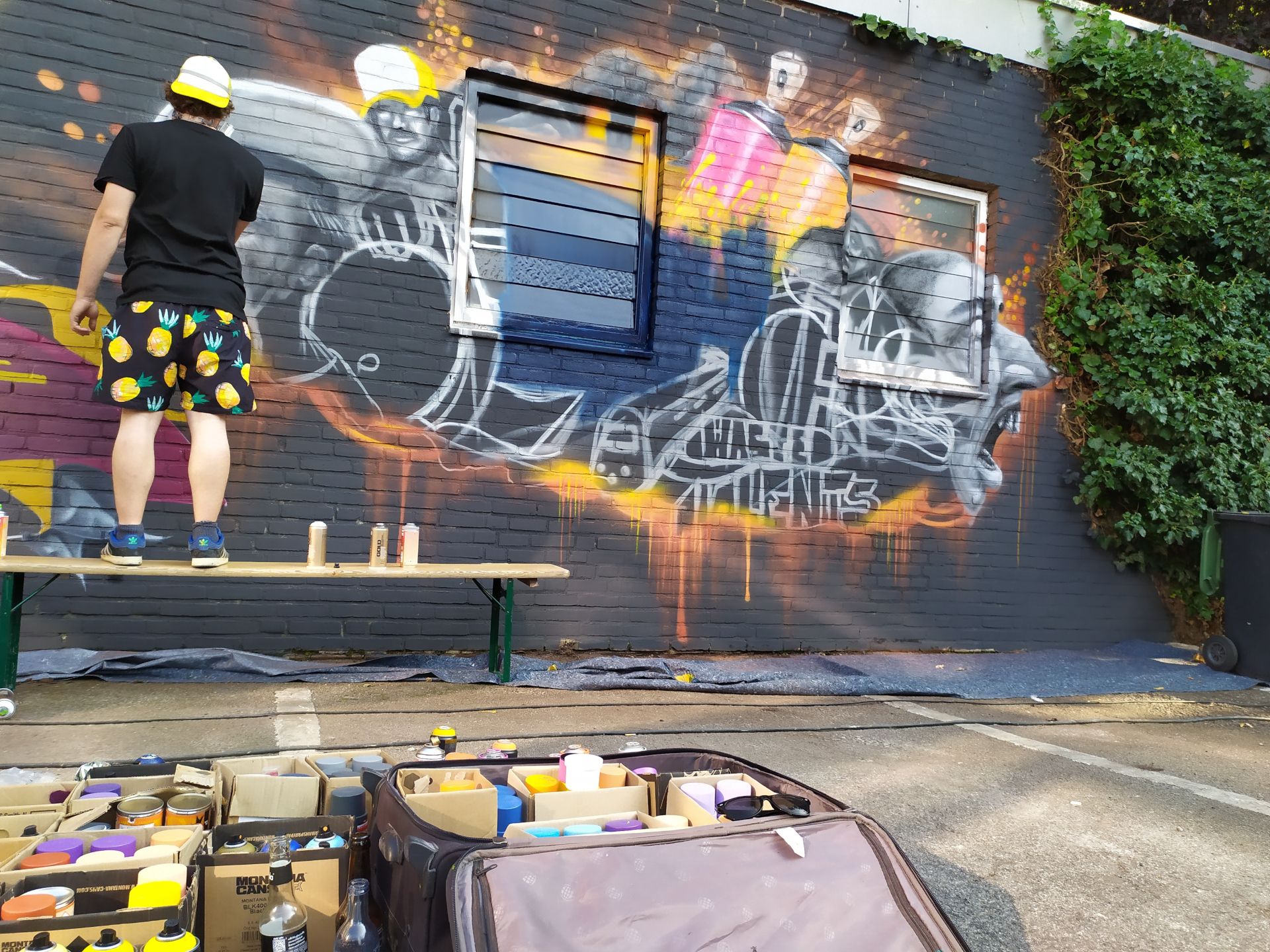 Das Paint on Walls-Festival gehört neben dem Straßenmalwettbewerb zum bunten Eventprogramm