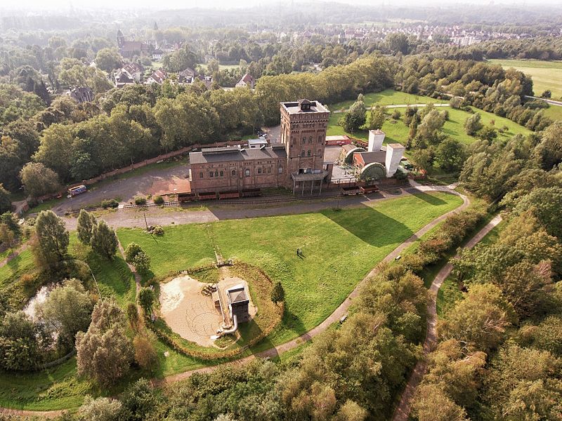 Die Zeche Hannover entstand 1857 und erhielt ihren Namen nach dem Wohnsitz ihres Gründers im damaligen Königreich Hannover