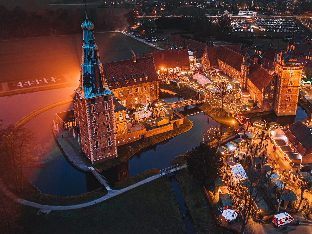 Adventsmarkt am Wasserschloss in Raesfeld