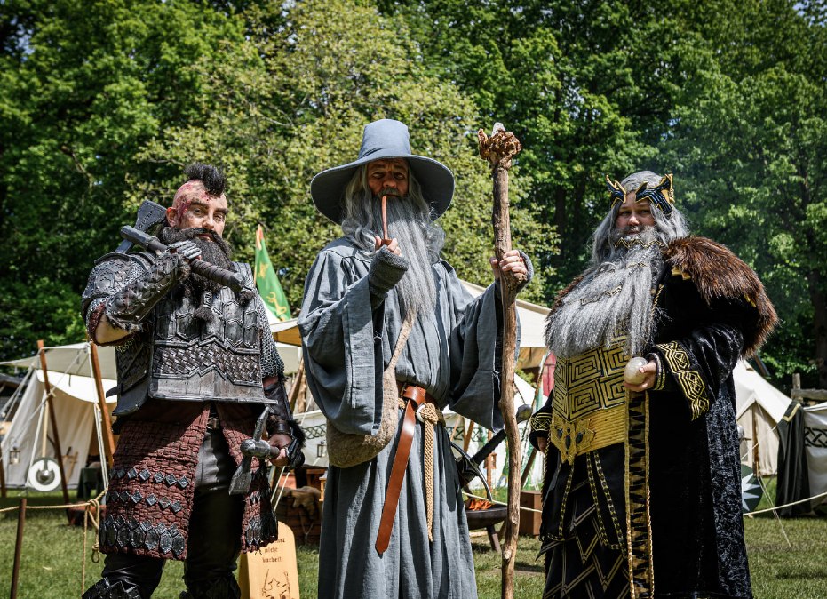 Zwerge und Zauberer mischen sich unter die Gäste der Tolkientage, © Stefan Claaßen
