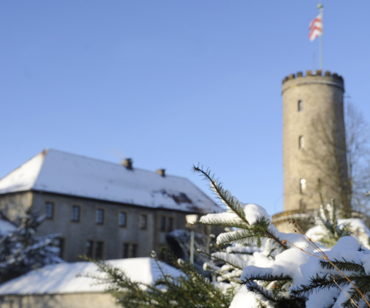 Im Winter bietet die Sparrenburg verträumte Ansichten, © Bielefeld Marketing GmbH