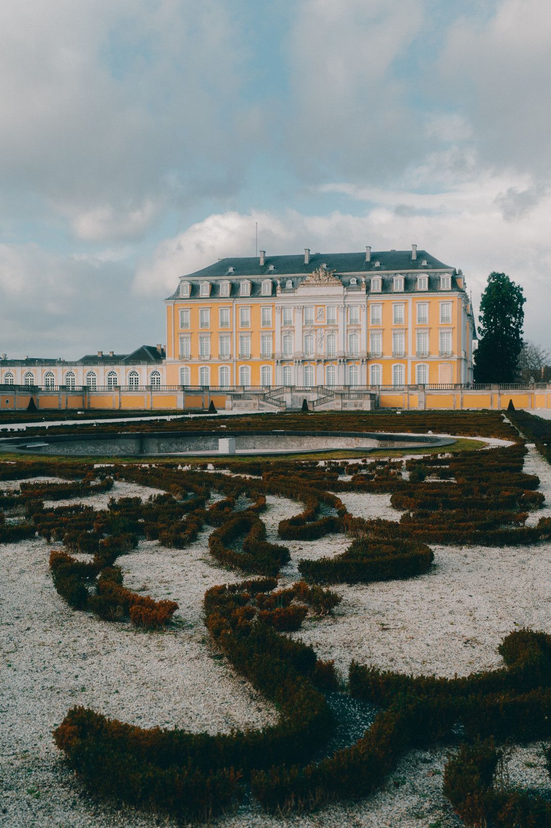 Blick vom Garten auf das Schloss Augustusburg