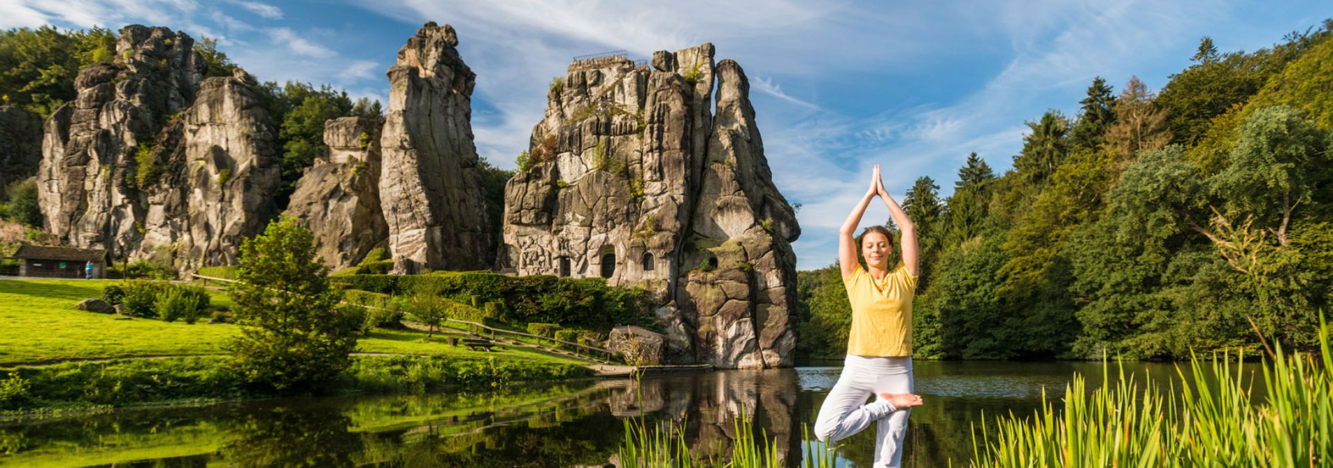 Yoga an den Externsteinen