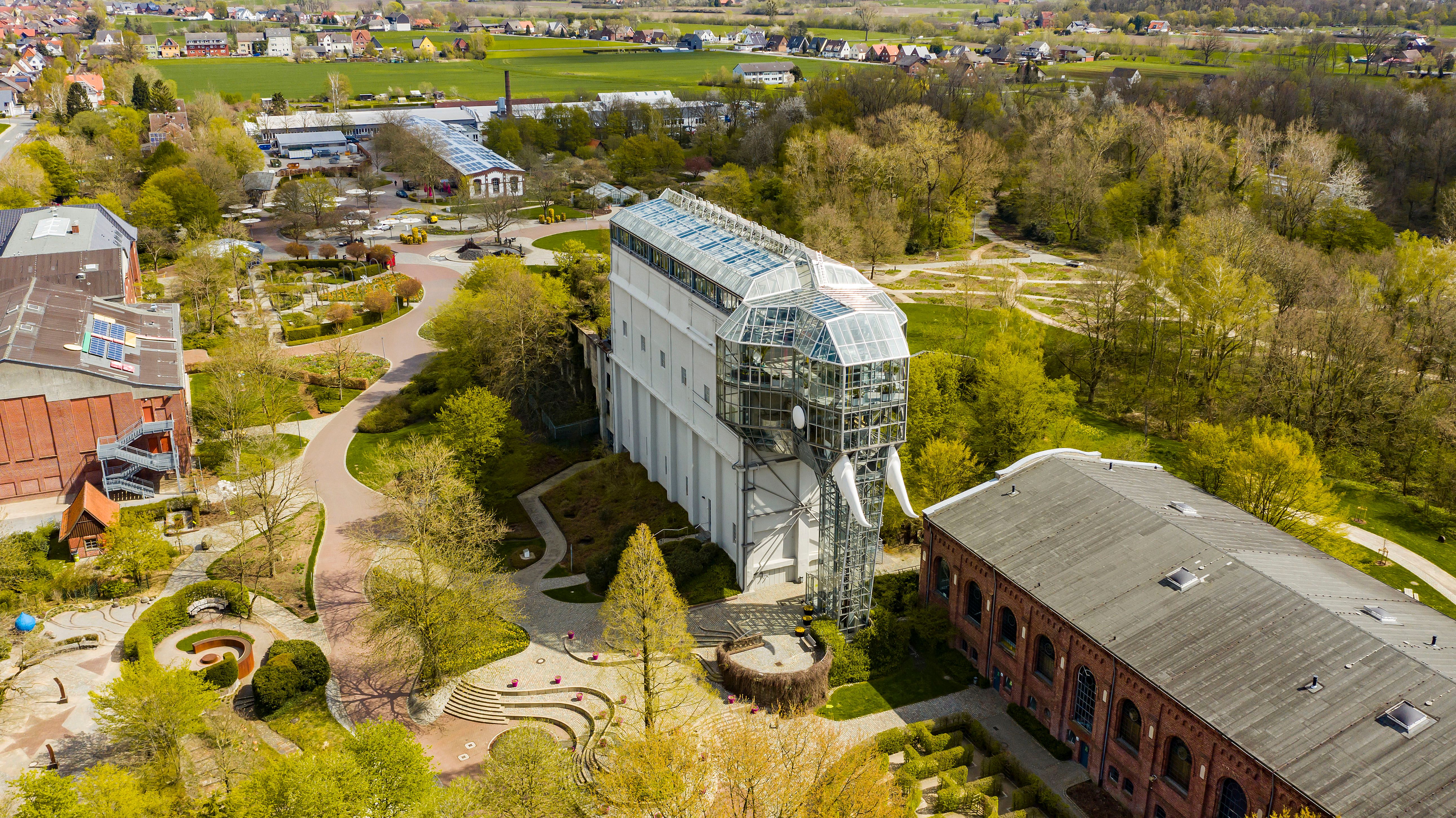 Der berühmte Glaselefant ist das Wahrzeichen des Maximilianparks und der Stadt Hamm