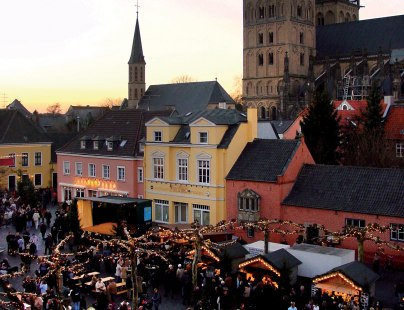 Ansicht auf den Weihnachtsamarkt in Xanten, © Niederrhein Tourismus GmbH