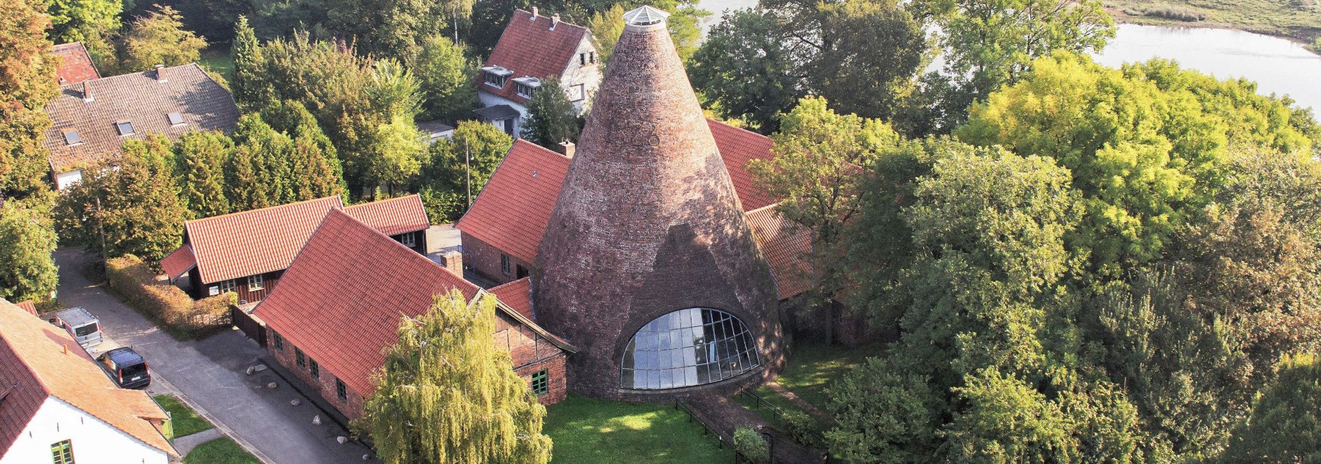 Der Glashüttenturm von 1826 ist das Wahrzeichen Gernheims