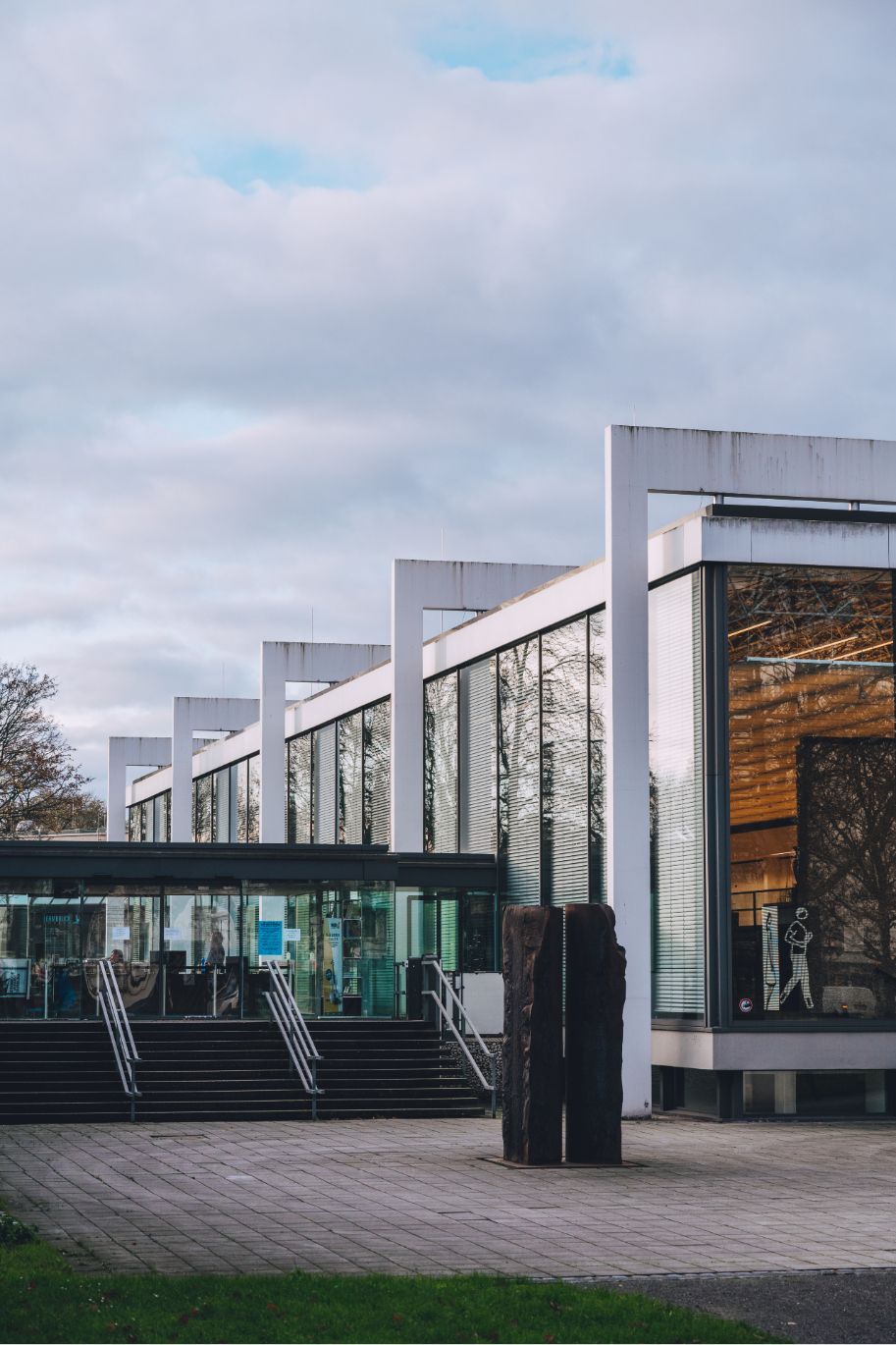 Das Lehmbruck Museum in Duisburg ist eines der wichtigsten Skulptur-Museen der Welt