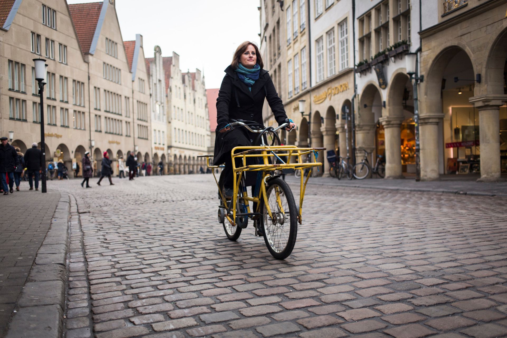 Martje Thalmann auf Fahrrad, Münster