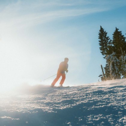 Skifahrer und Sesselbahn in Winterberg, Sauerland, © Johannes Höhn