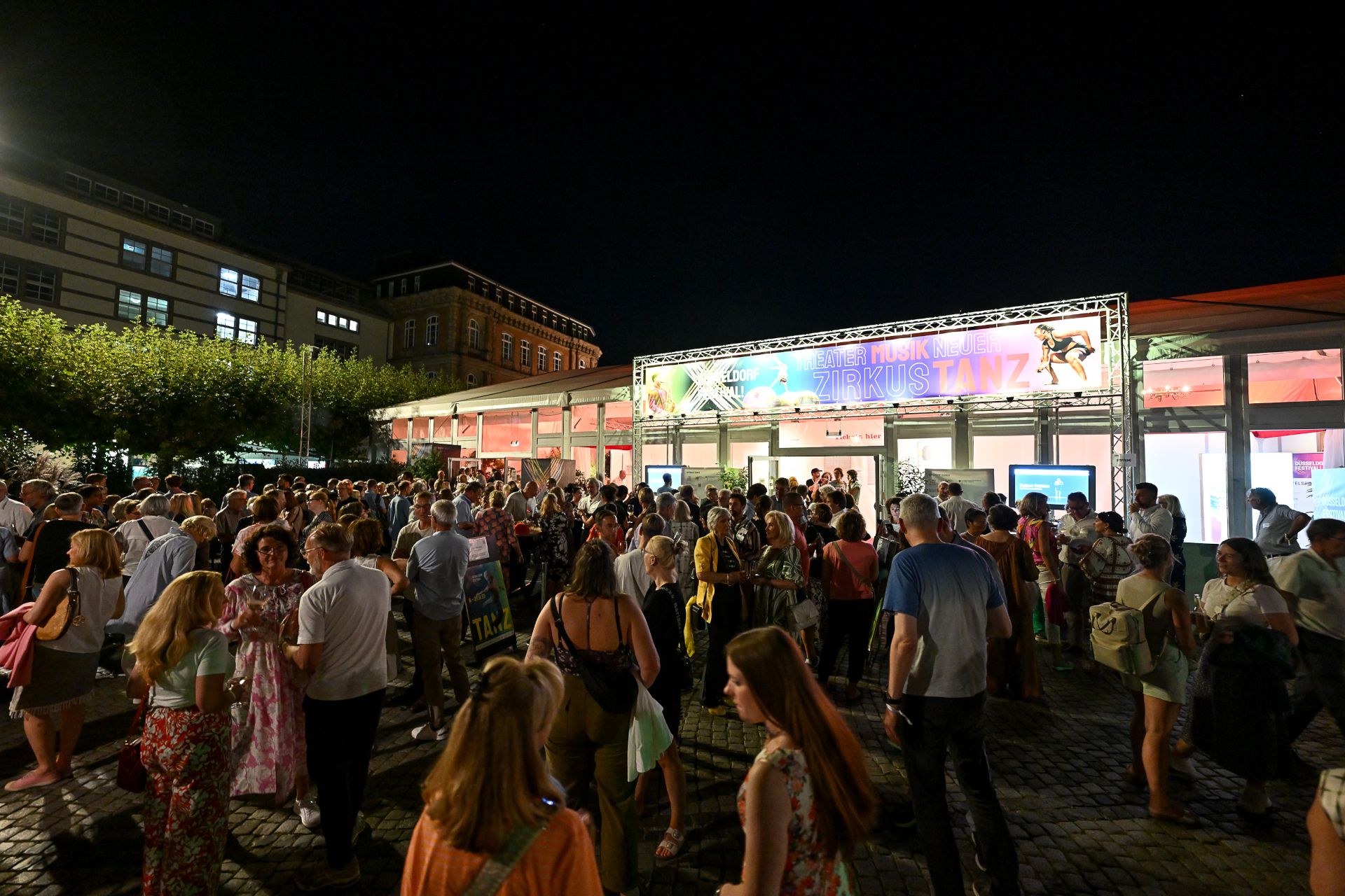 Der Gästeandrang ist bei Veranstaltungen des Düsseldorf Festivals groß