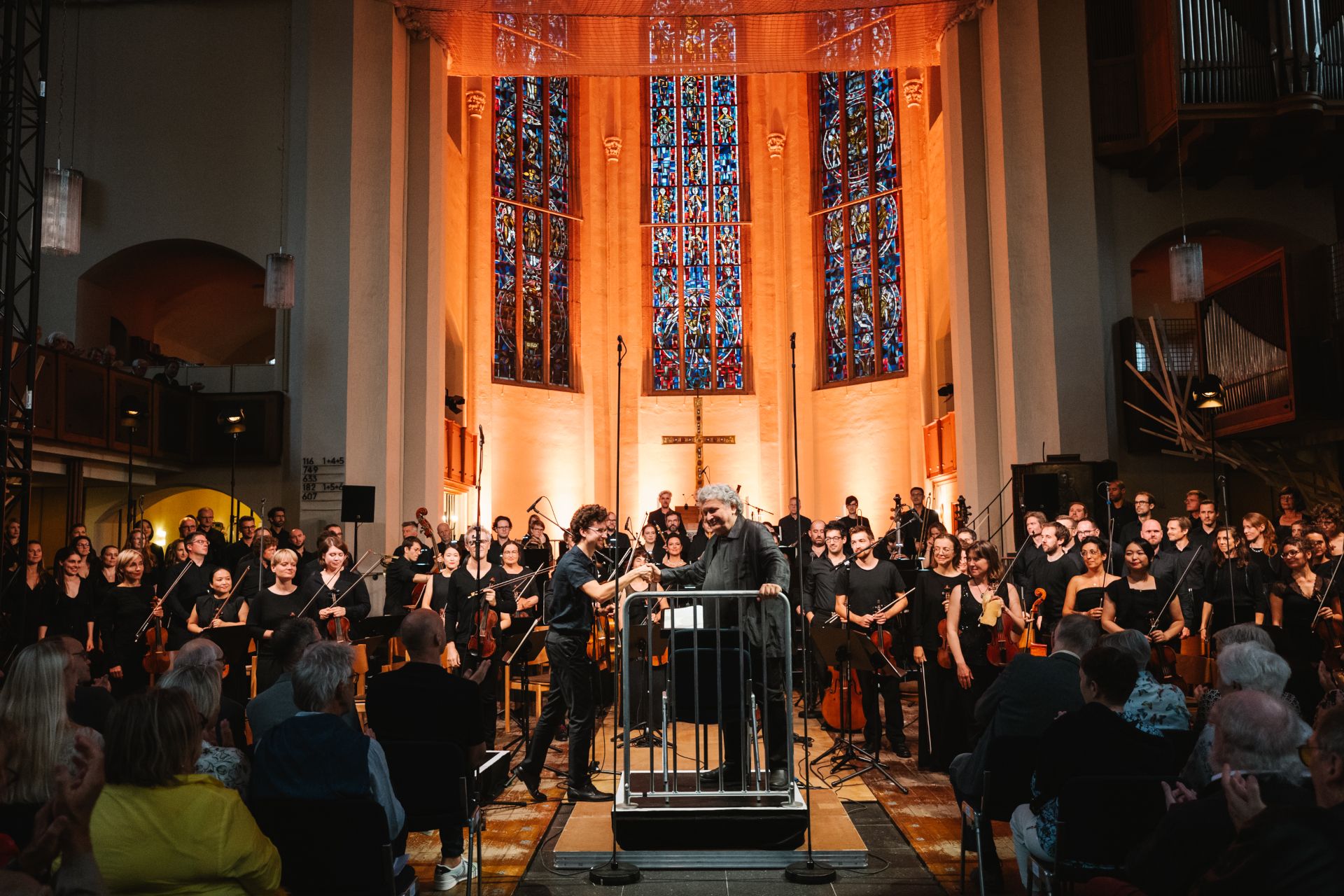 Die Missa solemnis bezeichnete Beethoven mehrfach als sein größtes Werk. Das B’Rock Orchestra und die Zürcher Sing-Akademie unter Dirigent René Jacobs brachten es 2024 in der Kreuzkirche auf die Bühne