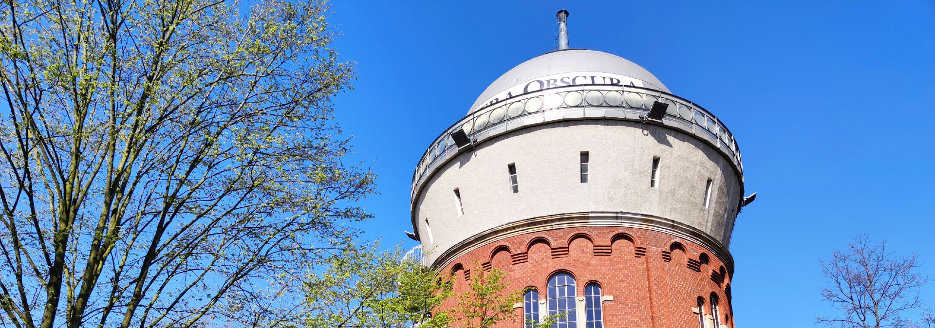 Im Kessel eines ehemaligen Eisenbahnwasserturms ist die größte begehbare Camera Obscura der Welt untergebracht