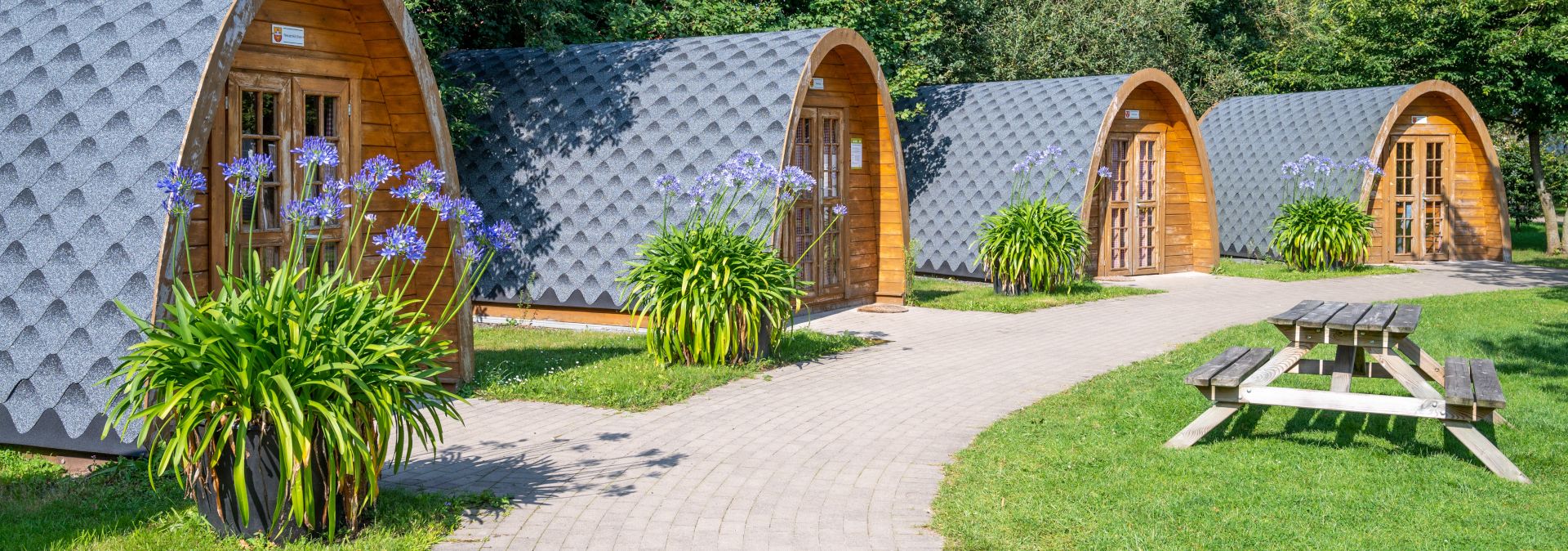 Eine besondere Übernachtungsmöglichkeit im Gartenschaupark Rietberg bieten die Camping Pods