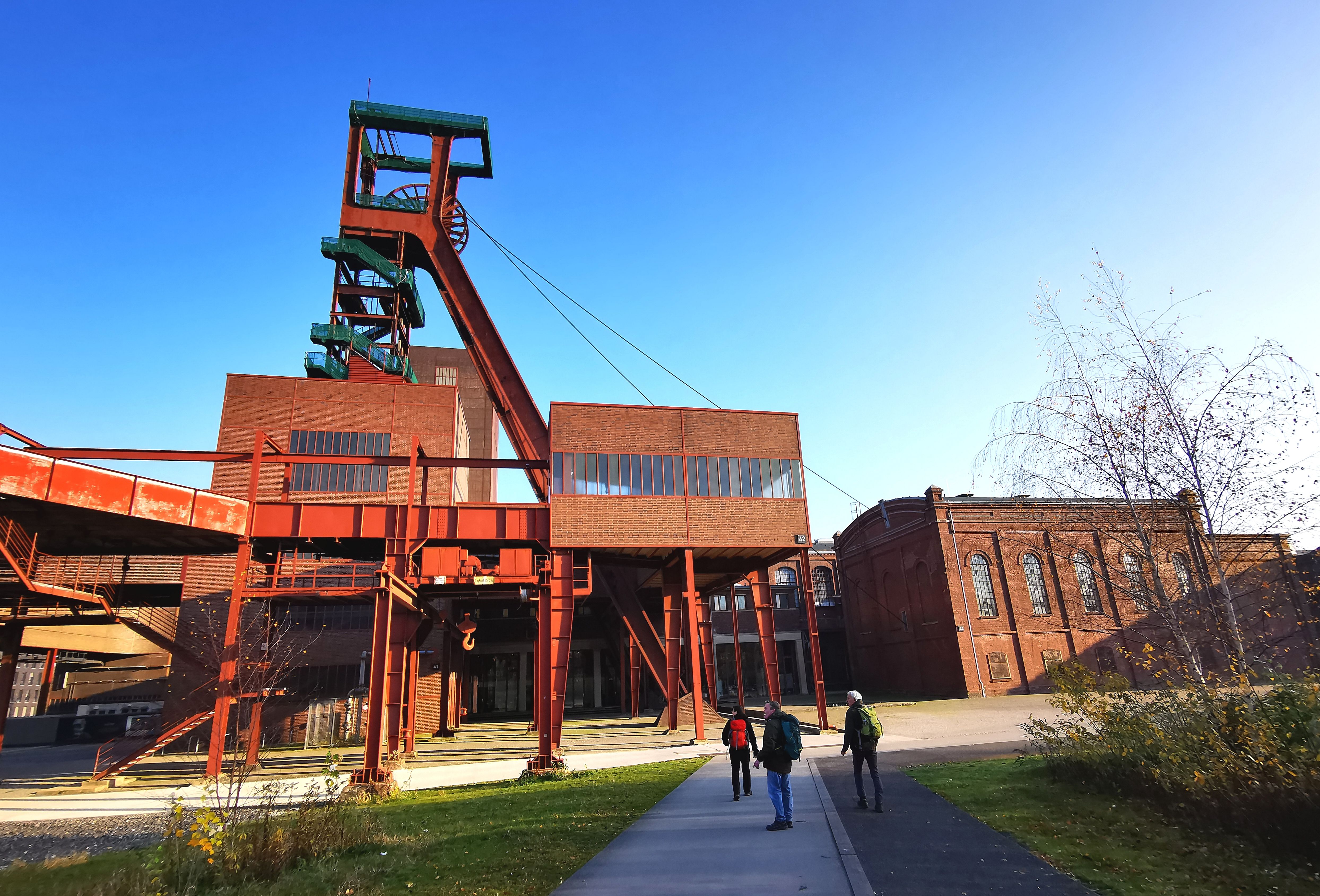 Zechengebäude und Förderturm